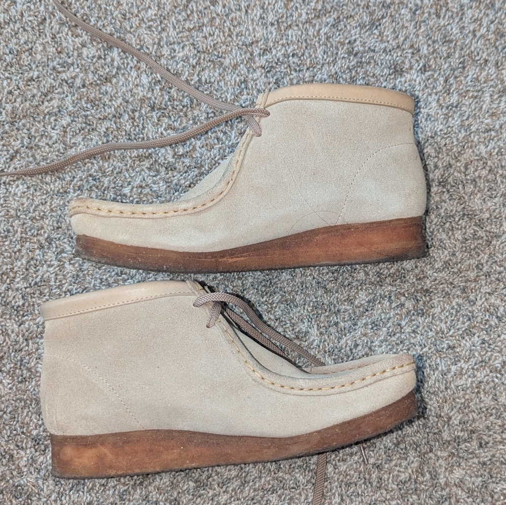 Clarks Mens Wallabees
